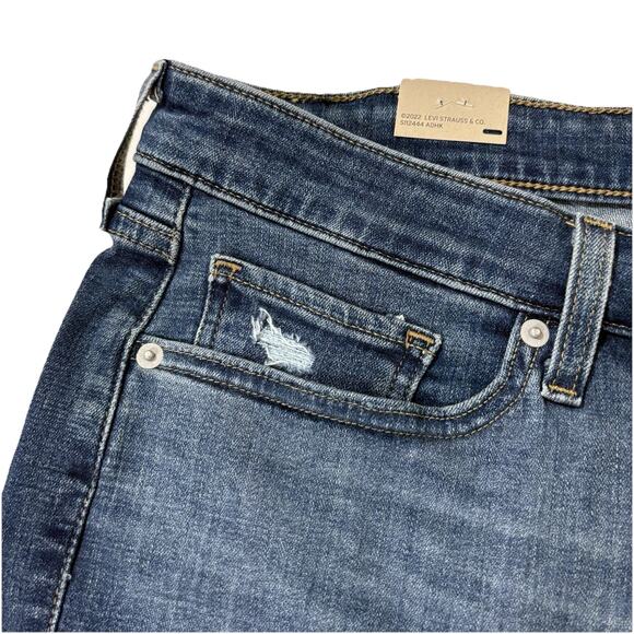 Levi's Denim Mid Length Shorts Women's 18W Hypersoft Medium Wash Mid Rise NWT - Picture 4 of 11